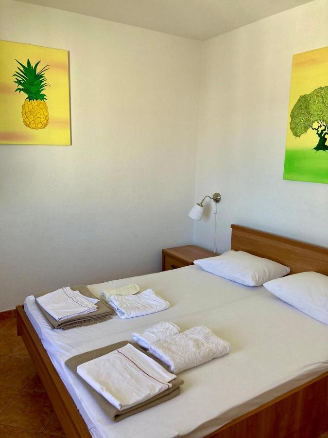 Rooms Vinka Tudor Hvar Town Eksteriør bilde